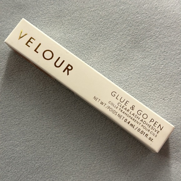 🧳 VELOUR LASHES | LONG & STRONG LASH SERUM AND GLUE & GO PEN LASH ADHESIVE - Picture 3 of 5